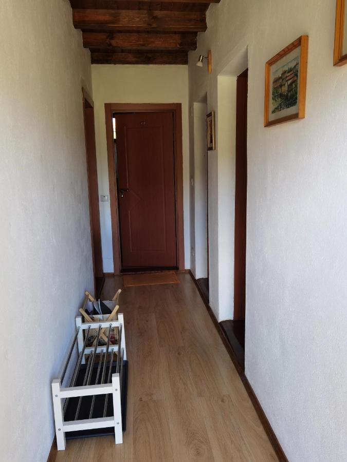 Guest House Yana Tŭrkasheni Exteriör bild